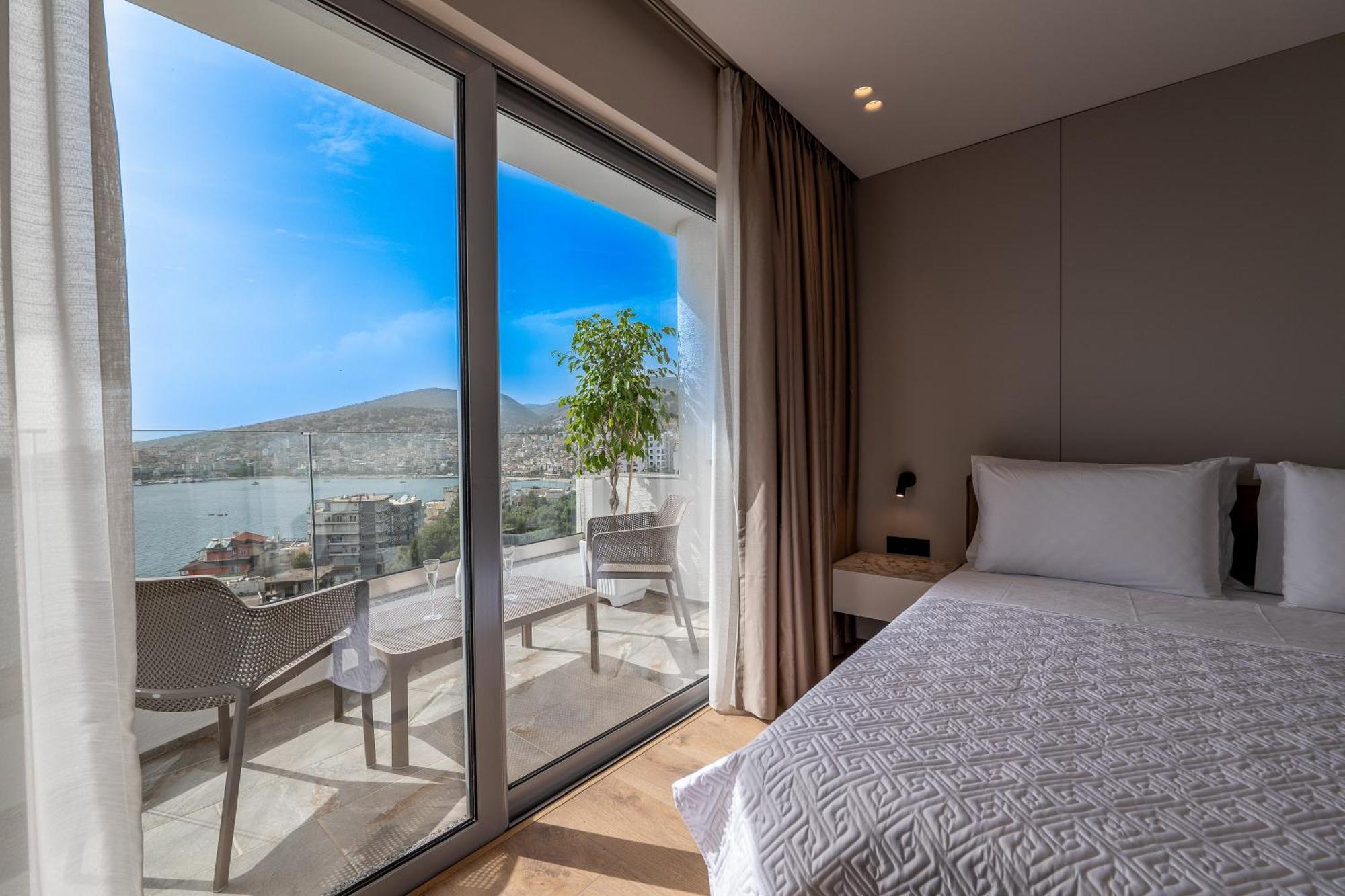 Hotel Teuta 4*